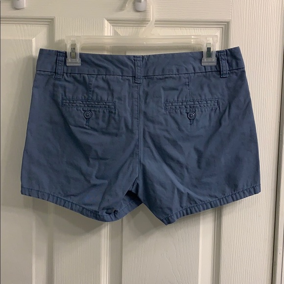 GAP Shorts - Picture 2 of 4